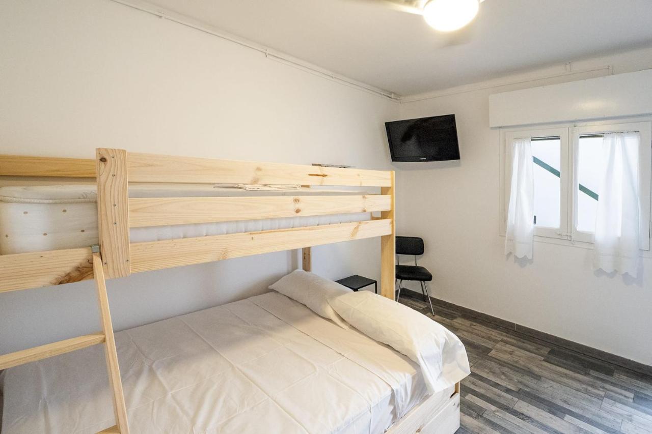 L'Hostalet Guesthouse Pineda de Mar Bagian luar foto